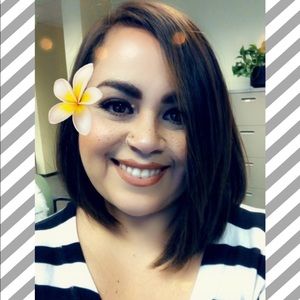 Meet your Posher, Lorraine